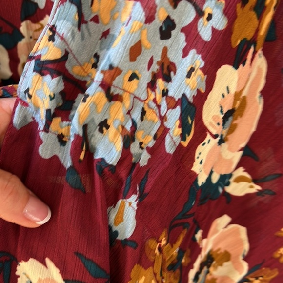 Umgee Hydrangea Fall Floral Kimono Topper. Sz S. Flowy. Long Line. Tie front. - Picture 5 of 9